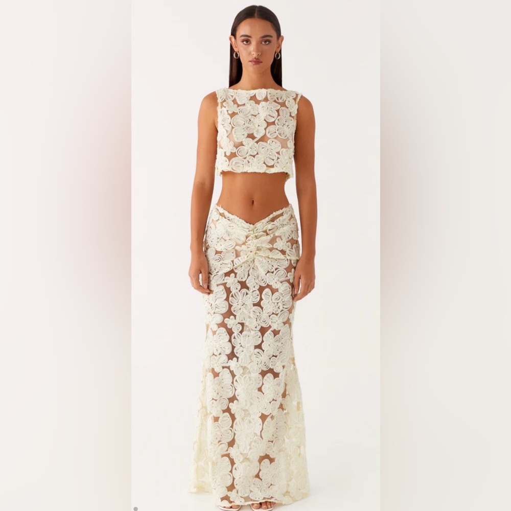 Peppermayo Butter Yellow Floral Lace Set - Picture 3 of 3